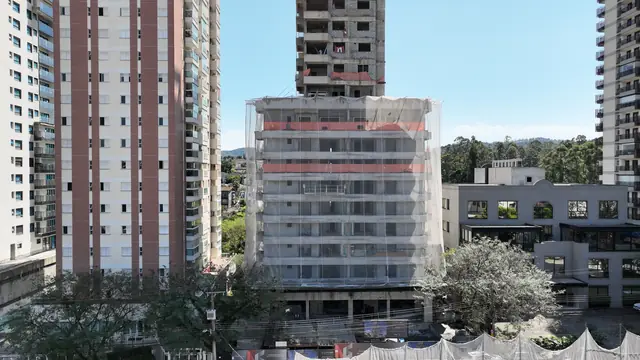 Prédio em construção